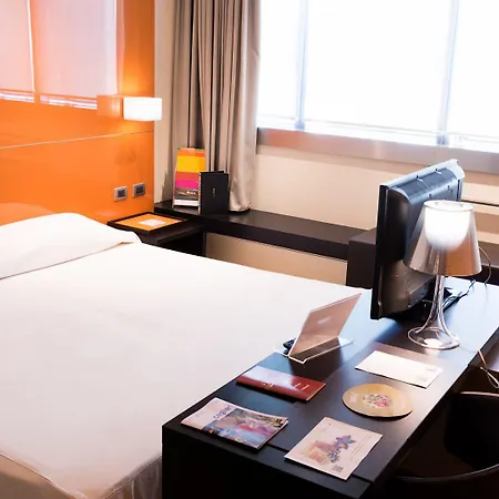 T Otel 4*