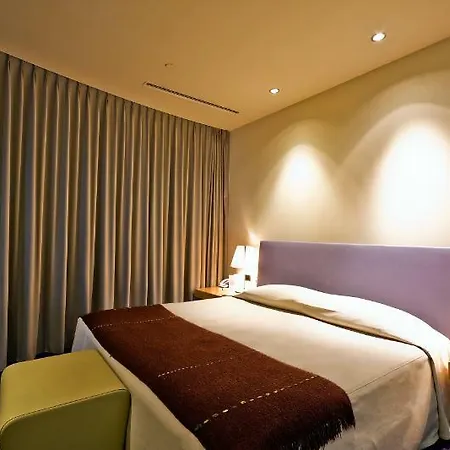 T Otel 4*
